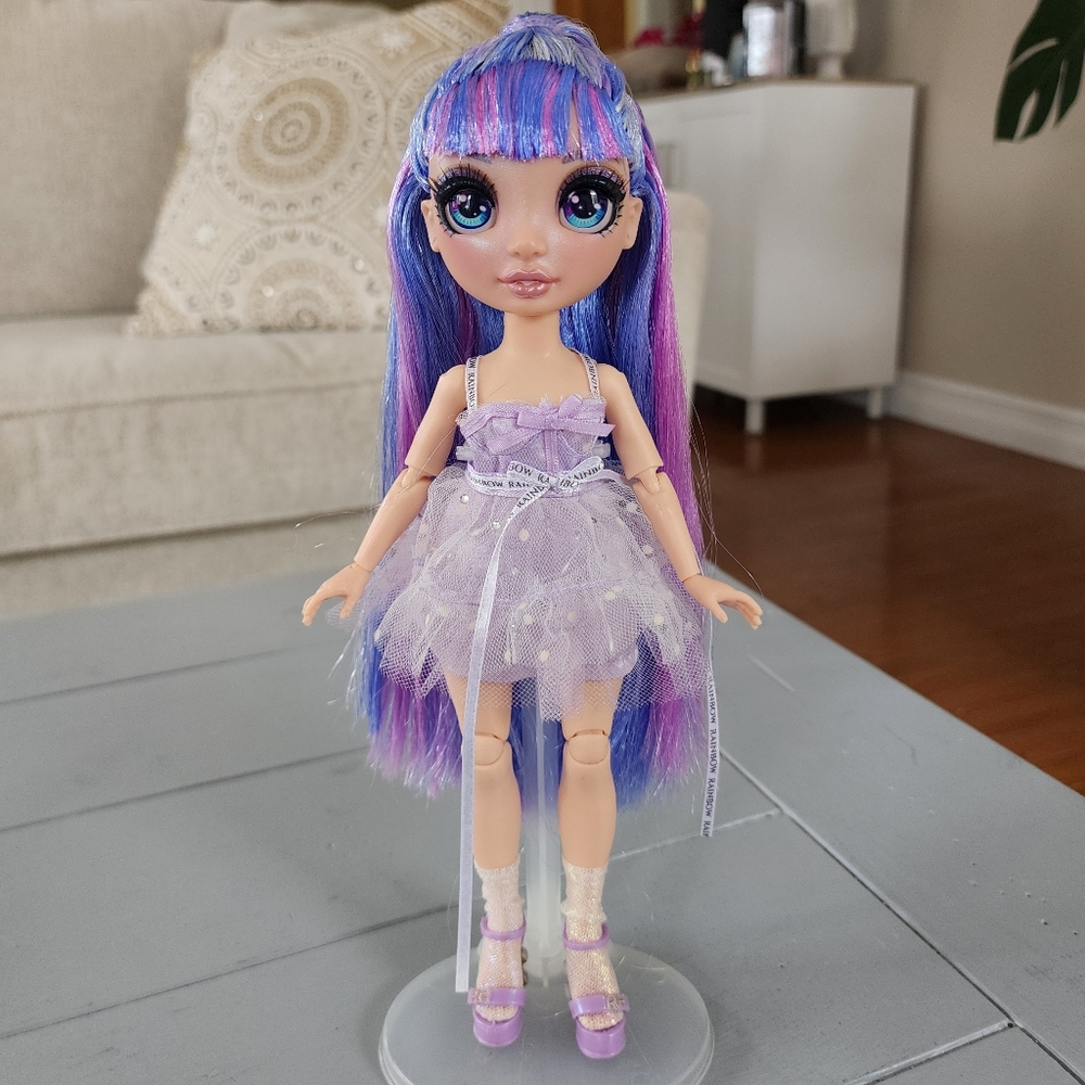 🌈 MGA Rainbow High First Wave Violet Willow Doll in Dress Purple Hair Cute